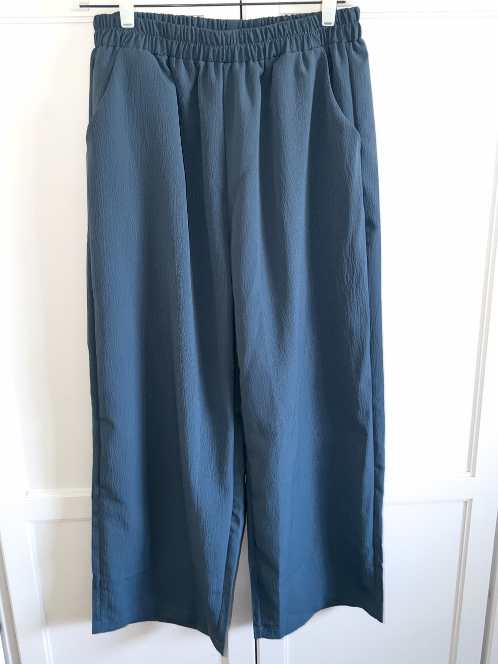 NELSON & PARKER COLLEEN ELEGANT TWO-PIECE SET Large Light Blue Twist-Front Set - Picture 8 of 13